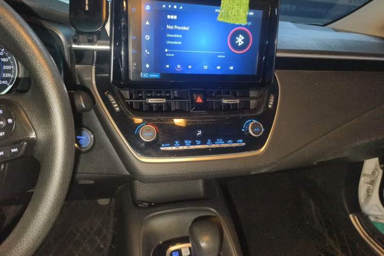 Used Toyota Corolla 2021 Dual-Motor 1.8L E-CVT Elite Edition Audio And AC Panel