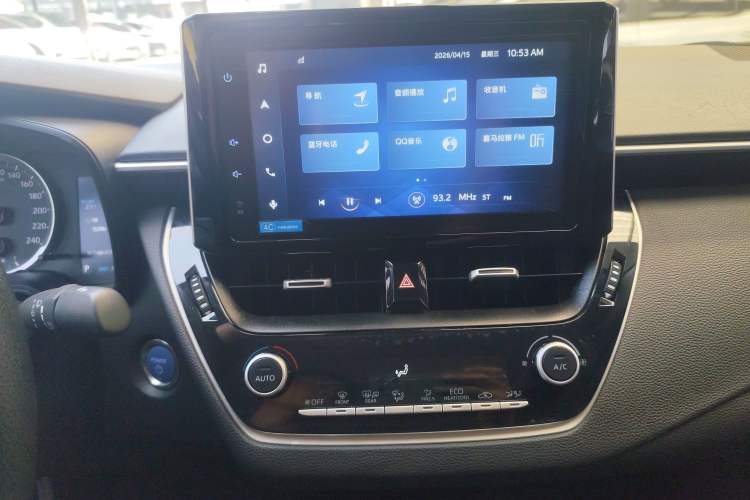 Used Toyota Corolla 2021 Dual-Motor 1.8L E-CVT Elite Edition Audio And AC Panel