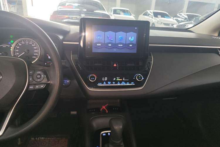 Used Toyota Corolla 2021 Dual-Engine 1.8L E-CVT Pioneer Edition Audio And AC Panel