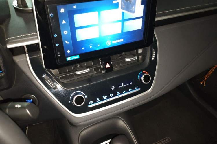 Used Toyota Corolla 2021 1.2T S-CVT Luxury Edition Audio And AC Panel