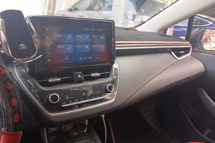 Used Toyota Corolla 2021 1.2T S-CVT Elite Edition Audio And AC Panel