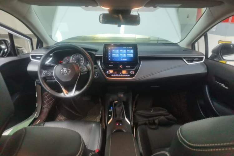 Used Toyota Corolla 2021 1.2T S-CVT Luxury Edition Center Console