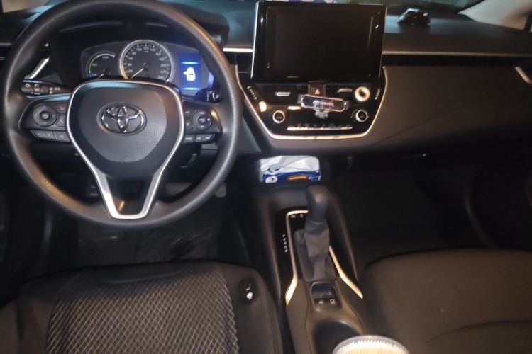 Used Toyota Corolla 2021 Dual-Motor 1.8L E-CVT Elite Edition Center Console