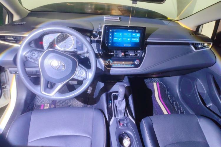 Used Toyota Corolla 2021 1.2T S-CVT Luxury Edition Center Console