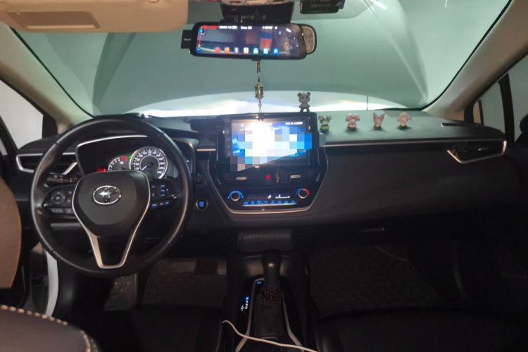 Used Toyota Corolla 2021 1.2T S-CVT Luxury Edition Center Console