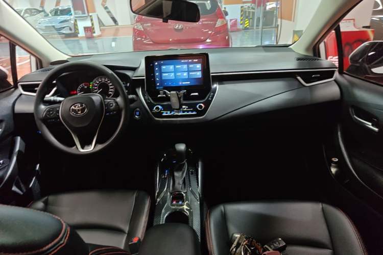 Used Toyota Corolla 2021 1.2T S-CVT Elite Edition Center Console