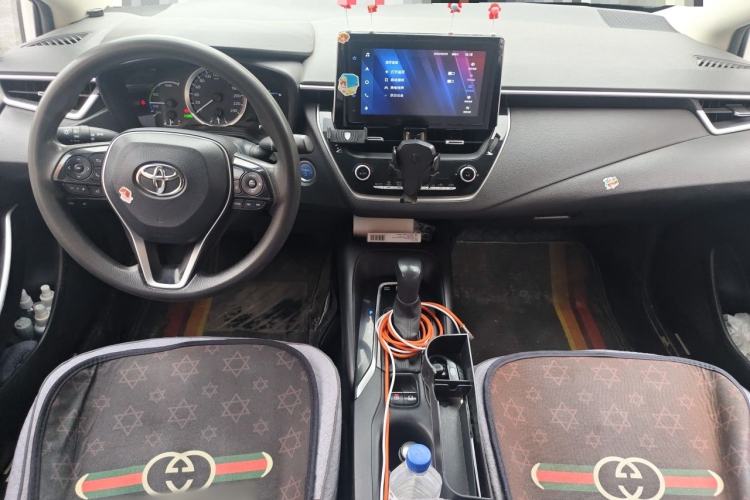Used Toyota Corolla 2021 Dual-Motor 1.8L E-CVT Elite Edition Center Console