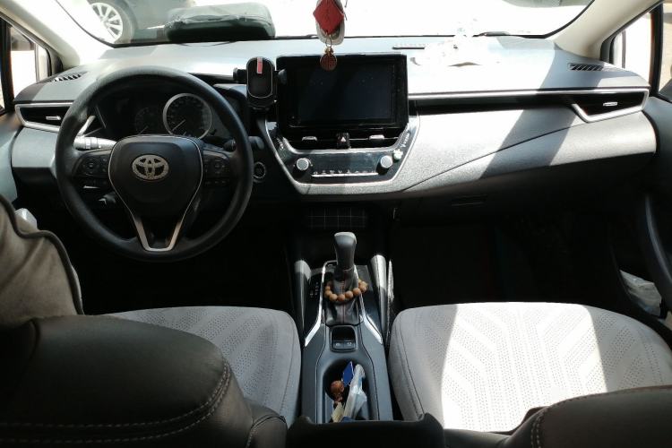 Used Toyota Corolla 2021 1.2T S-CVT Luxury Edition Center Console