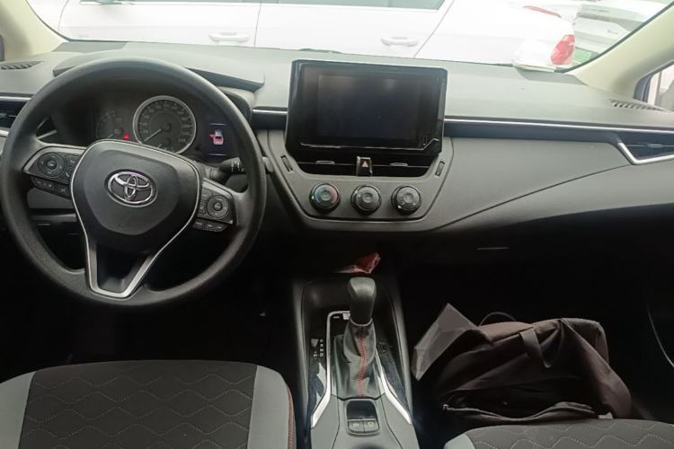 Used Toyota Corolla 2021 1.2T S-CVT Pioneer PLUS Edition Center Console