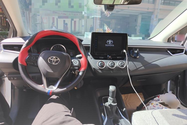 Used Toyota Corolla 2021 1.2T S-CVT Pioneer Edition Center Console