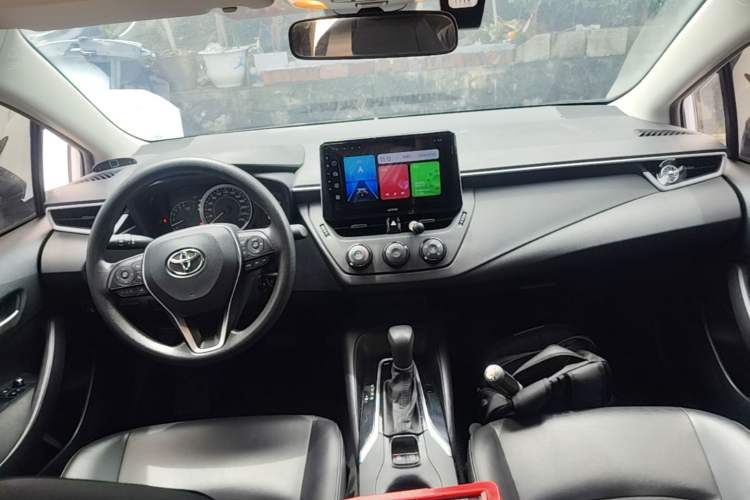 Used Toyota Corolla 2021 TNGA 1.5L CVT Pioneer Edition Center Console