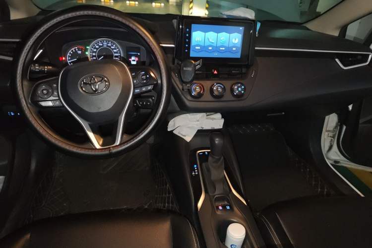 Used Toyota Corolla 2021 1.2T S-CVT Pioneer Edition Center Console