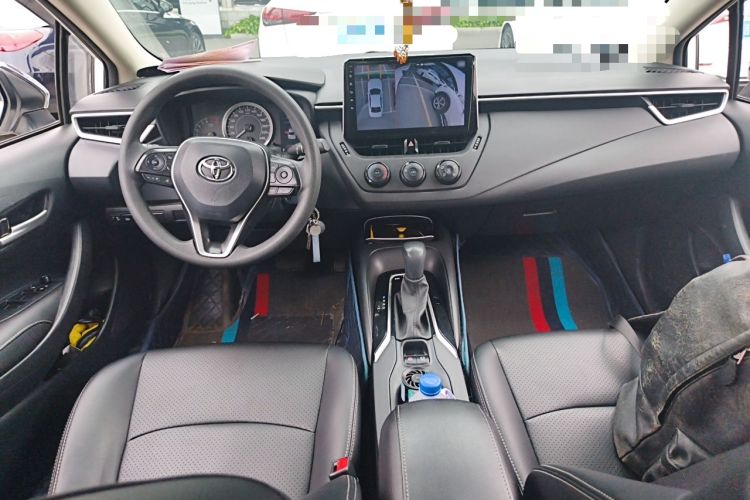 Used Toyota Corolla 2021 1.2T S-CVT Pioneer Edition Center Console