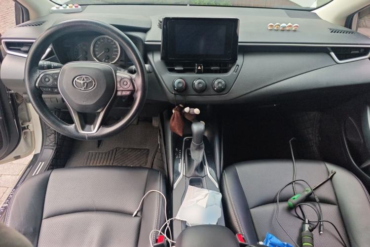 Used Toyota Corolla 2021 1.2T S-CVT Pioneer Edition Center Console