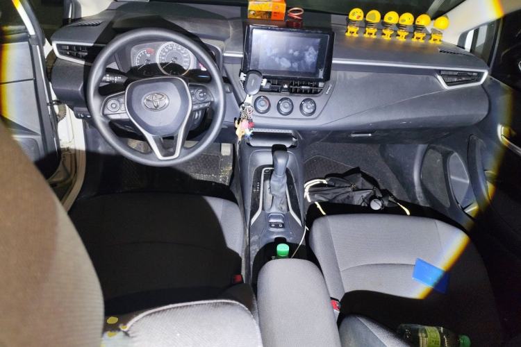 Used Toyota Corolla 2021 1.2T S-CVT Pioneer Edition Center Console