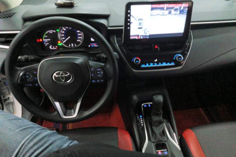 Used Toyota Corolla 2021 Dual-Engine 1.8L E-CVT Pioneer Edition Center Console