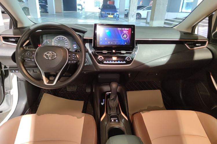 Used Toyota Corolla 2021 TNGA 1.5L CVT Elite CARE Edition Center Console