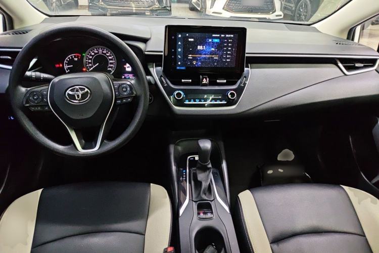 Used Toyota Corolla 2021 TNGA 1.5L CVT Elite Edition Center Console