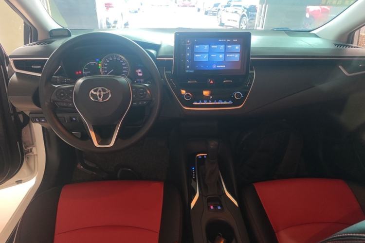 Used Toyota Corolla 2021 Dual-Motor 1.8L E-CVT Elite Edition Center Console