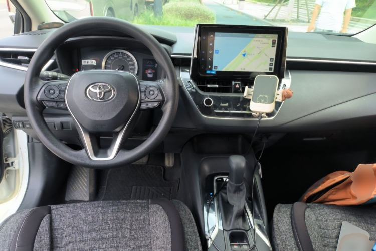 Used Toyota Corolla 2021 TNGA 1.5L CVT Elite Edition Center Console