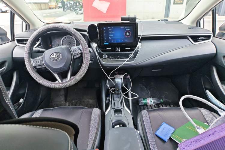 Used Toyota Corolla 2021 1.2T S-CVT Luxury Edition Center Console