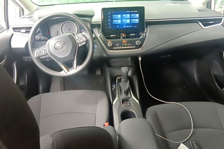 Used Toyota Corolla 2021 Dual-Motor 1.8L E-CVT Elite Edition Center Console