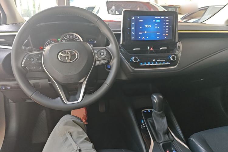 Used Toyota Corolla 2021 1.2T S-CVT Luxury Edition Center Console