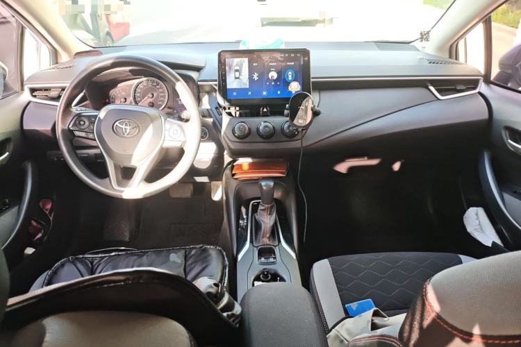 Used Toyota Corolla 2021 1.2T S-CVT Pioneer PLUS Edition Center Console