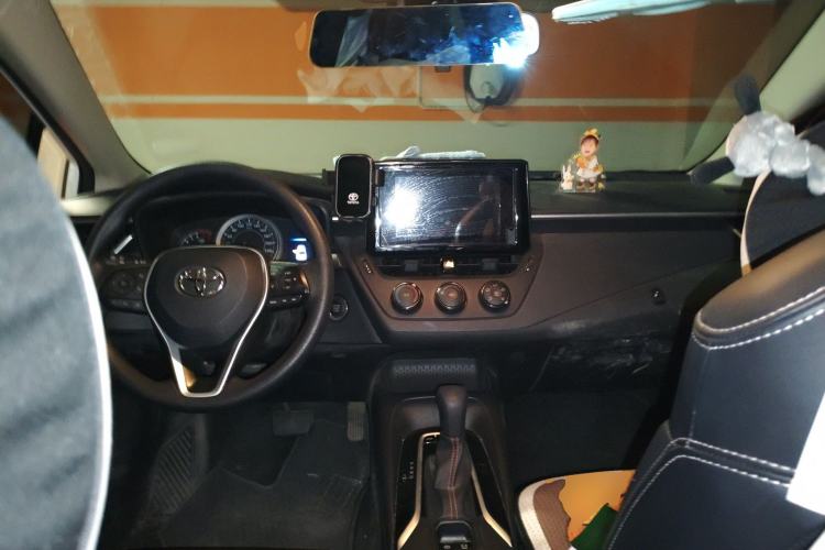 Used Toyota Corolla 2021 1.2T S-CVT Pioneer PLUS Edition Center Console