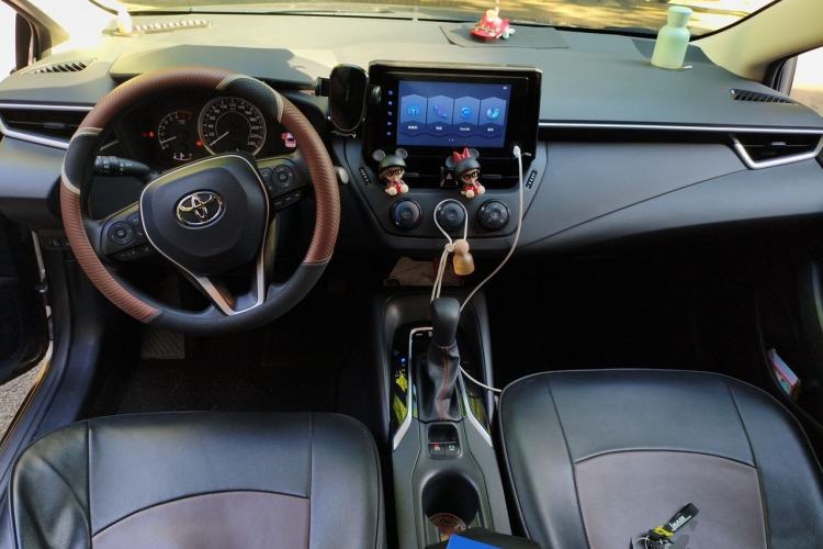 Used Toyota Corolla 2021 1.2T S-CVT Pioneer PLUS Edition Center Console