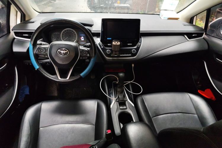 Used Toyota Corolla 2021 Dual-Motor 1.8L E-CVT Elite Edition Center Console
