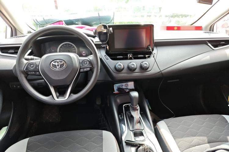 Used Toyota Corolla 2021 1.2T S-CVT Pioneer PLUS Edition Center Console