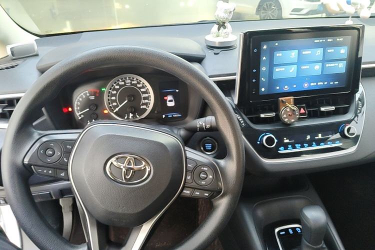 Used Toyota Corolla 2021 1.2T S-CVT Elite Edition Center Console
