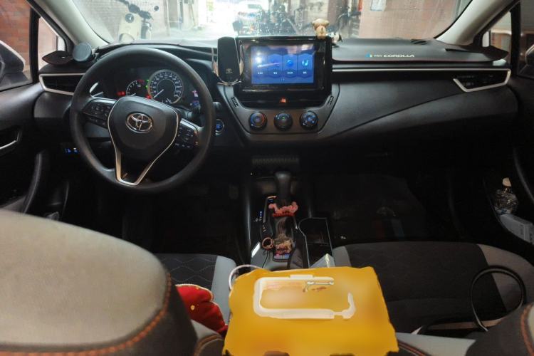 Used Toyota Corolla 2021 1.2T S-CVT Pioneer PLUS Edition Center Console