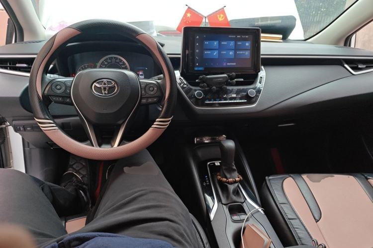 Used Toyota Corolla 2021 TNGA 1.5L CVT Elite Edition Center Console