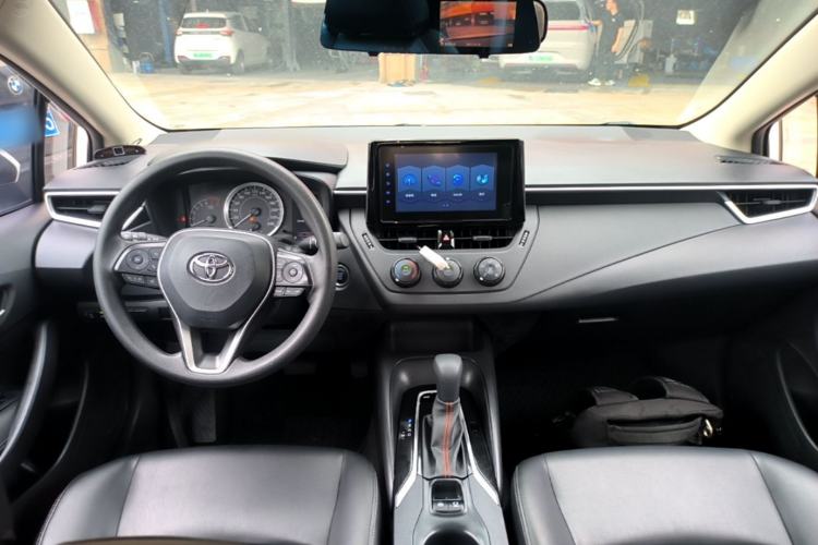 Used Toyota Corolla 2021 1.2T S-CVT Pioneer PLUS Edition Center Console