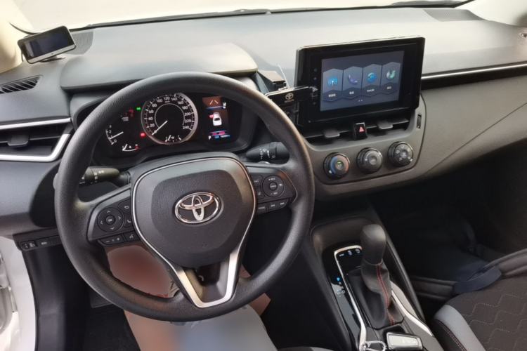 Used Toyota Corolla 2021 1.2T S-CVT Pioneer PLUS Edition Center Console