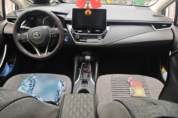 Used Toyota Corolla 2021 Dual-Motor 1.8L E-CVT Elite Edition Center Console
