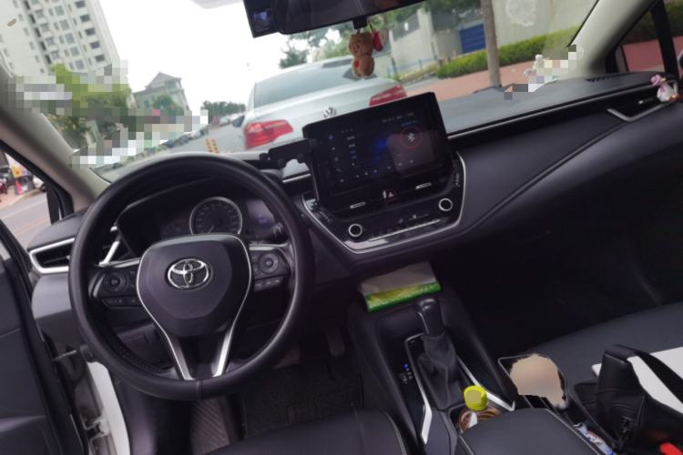 Used Toyota Corolla 2021 1.2T S-CVT Luxury Edition Center Console