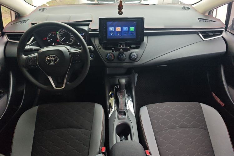 Used Toyota Corolla 2021 1.2T S-CVT Pioneer Edition Center Console
