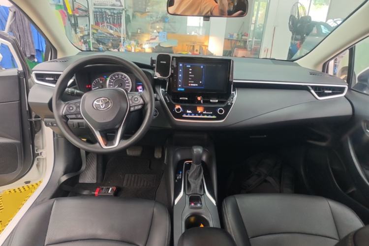 Used Toyota Corolla 2021 1.2T S-CVT Elite Edition Center Console