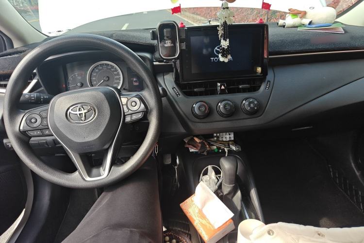 Used Toyota Corolla 2021 TNGA 1.5L CVT Pioneer Edition Center Console