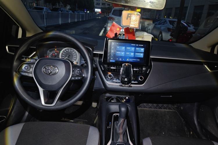 Used Toyota Corolla 2021 1.2T S-CVT Elite PLUS Edition Center Console