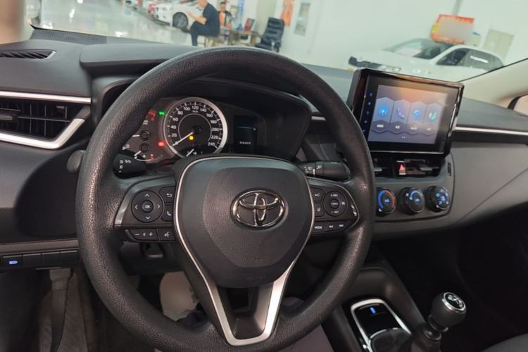 Used Toyota Corolla 2021 TNGA 1.5L Manual Pioneer Edition Center Console