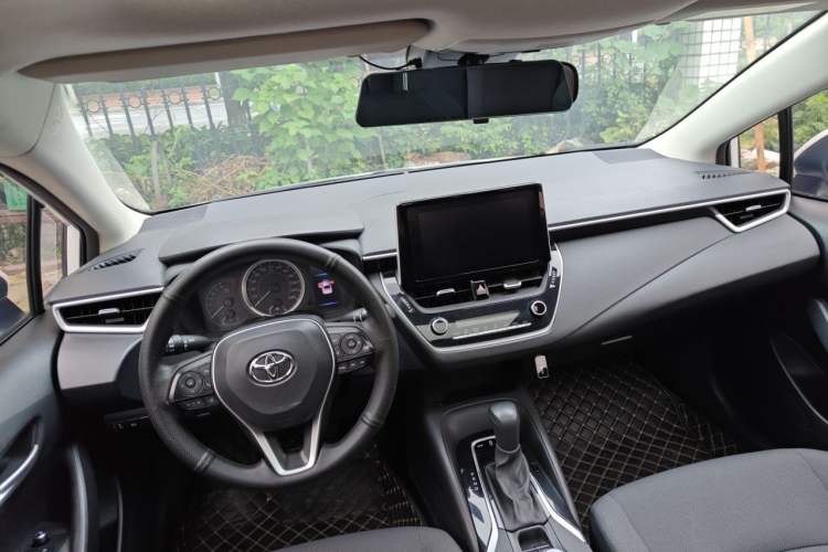 Used Toyota Corolla 2021 1.2T S-CVT Elite Edition Center Console