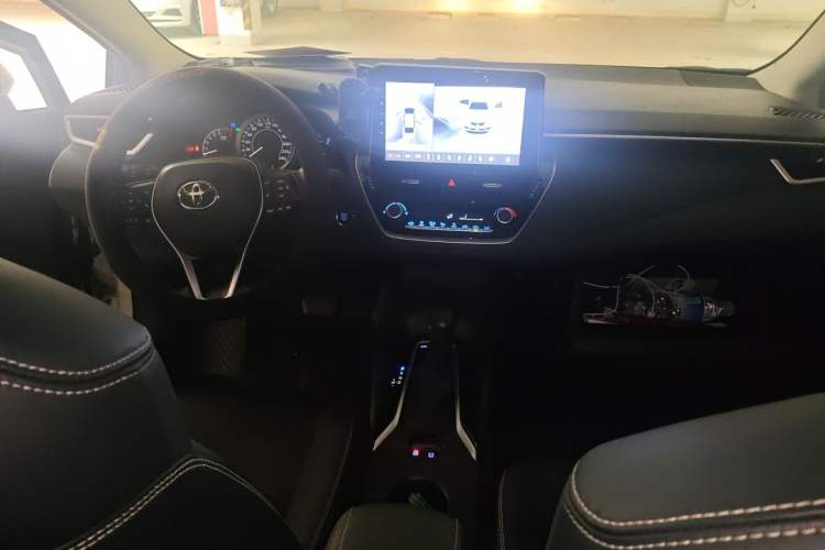 Used Toyota Corolla 2021 1.2T S-CVT Luxury Edition Center Console