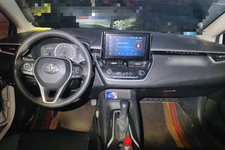 Used Toyota Corolla 2021 Dual-Motor 1.8L E-CVT Elite Edition Center Console