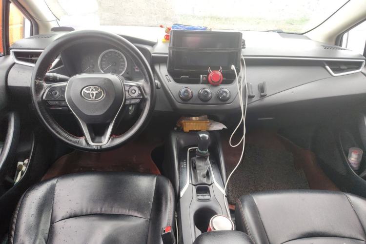 Used Toyota Corolla 2021 1.2T S-CVT Pioneer Edition Center Console