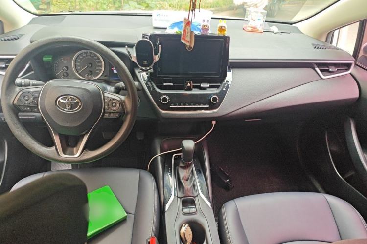 Used Toyota Corolla 2021 1.2T S-CVT Elite PLUS Edition Center Console