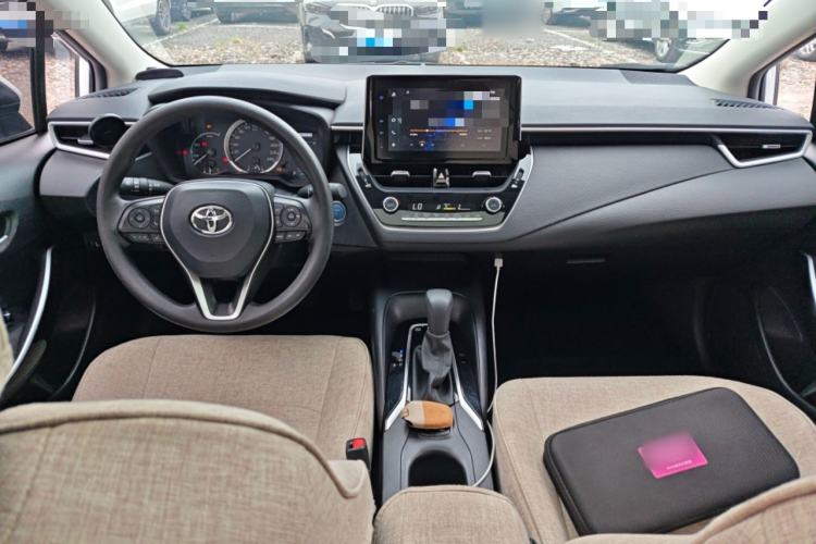 Used Toyota Corolla 2021 Dual-Motor 1.8L E-CVT Elite Edition Center Console